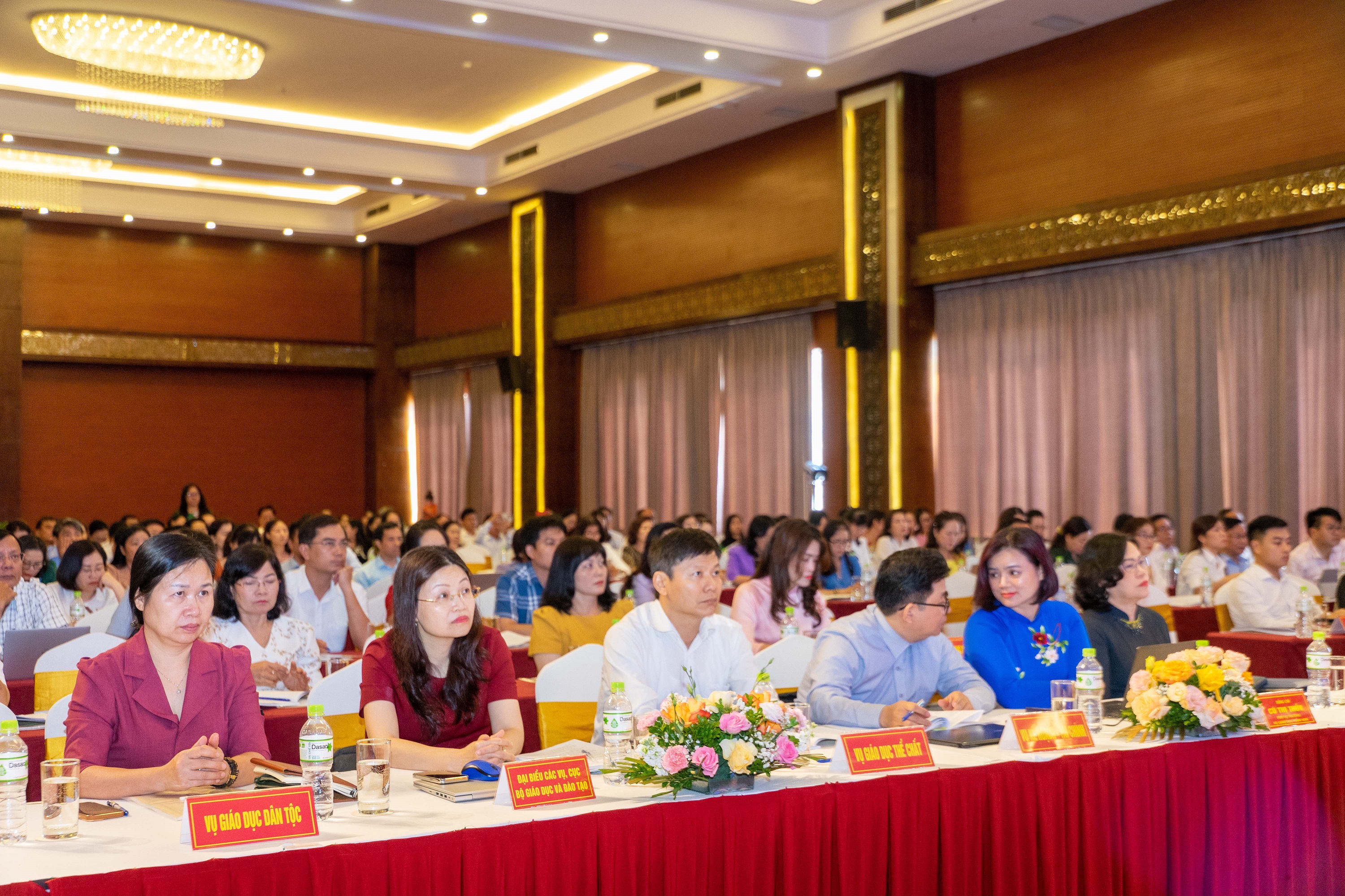 Các đại biểu dự Hội nghị tổng kết năm học 2022-2023, triển khai nhiệm vụ năm học 2023-2024 đối với giáo dục mầm non.
