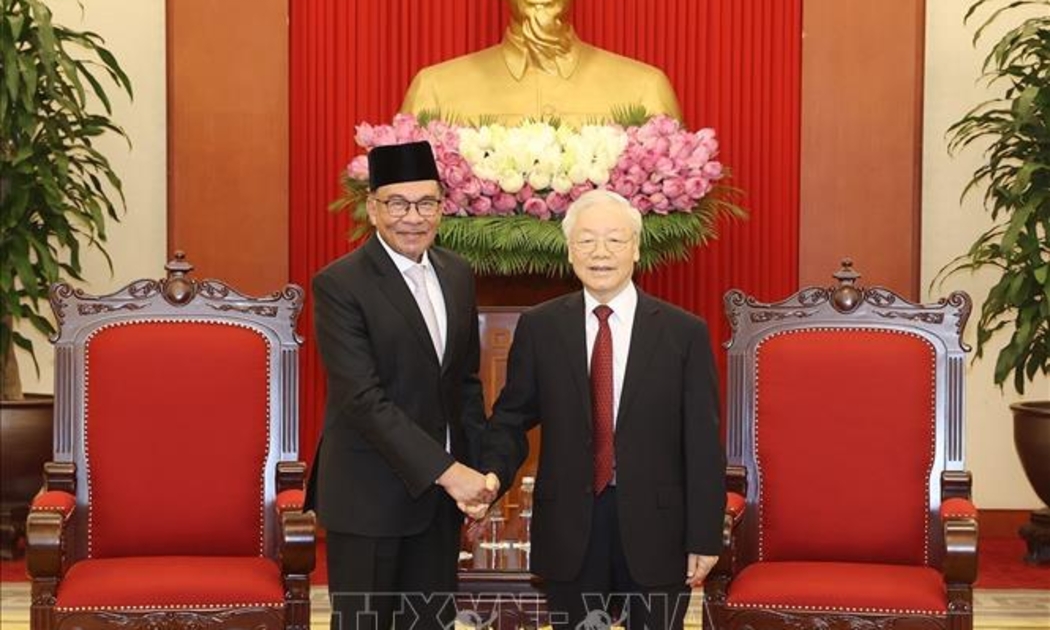 Tổng Bí thư Nguyễn Phú Trọng tiếp Thủ tướng Malaysia Anwar Ibrahim - Ảnh: TTXVN.