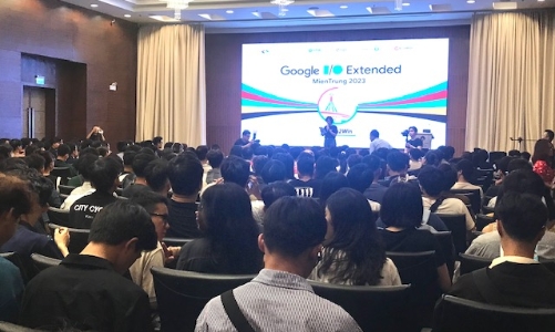 Hơn 1.000 lập trình viên và sinh viên công nghệ thông tin tham gia Google I/O Extended MienTrung 2023