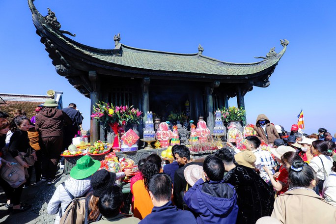 Bộ Tài chính đề nghị tổ chức kiểm tra tổng thể vấn đề quản lý tiền công đức tại các di tích lịch sử-văn hóa, đình chùa trên toàn quốc.