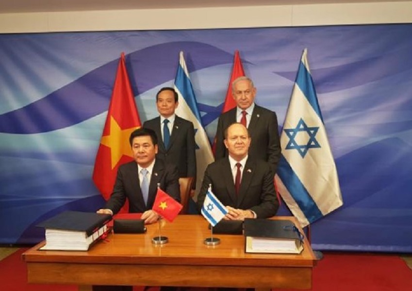 Bộ trưởng Bộ Công Thương Việt Nam Nguyễn Hồng Diên đã cùng Bộ trưởng Bộ Kinh tế và Công nghiệp Israel Nir Barkat ký kết Hiệp định Thương mại tự do Việt Nam - Israel. 