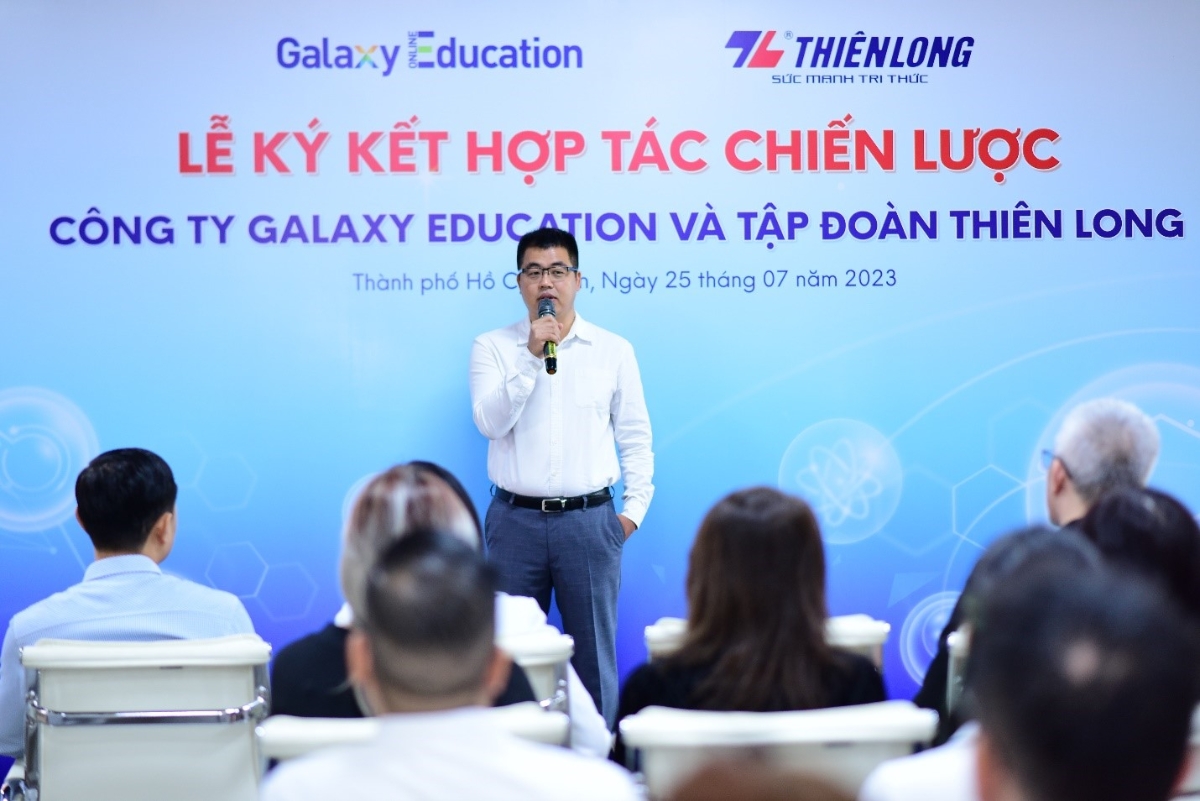 &Ocirc;ng Phạm Giang Linh, Tổng gi&aacute;m đốc C&ocirc;ng ty Galaxy Education ph&aacute;t biểu trong lễ k&yacute; kết.
