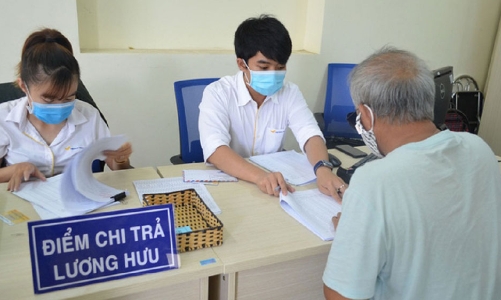 Thời gian cụ thể chi trả lương hưu, trợ cấp mới trong tháng 8