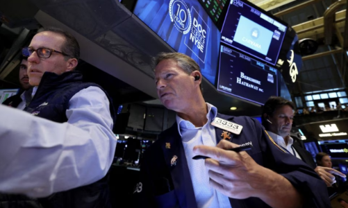 Chứng khoán Mỹ tăng điểm trong lúc chờ quyết định của Fed, giá dầu lập đỉnh mới