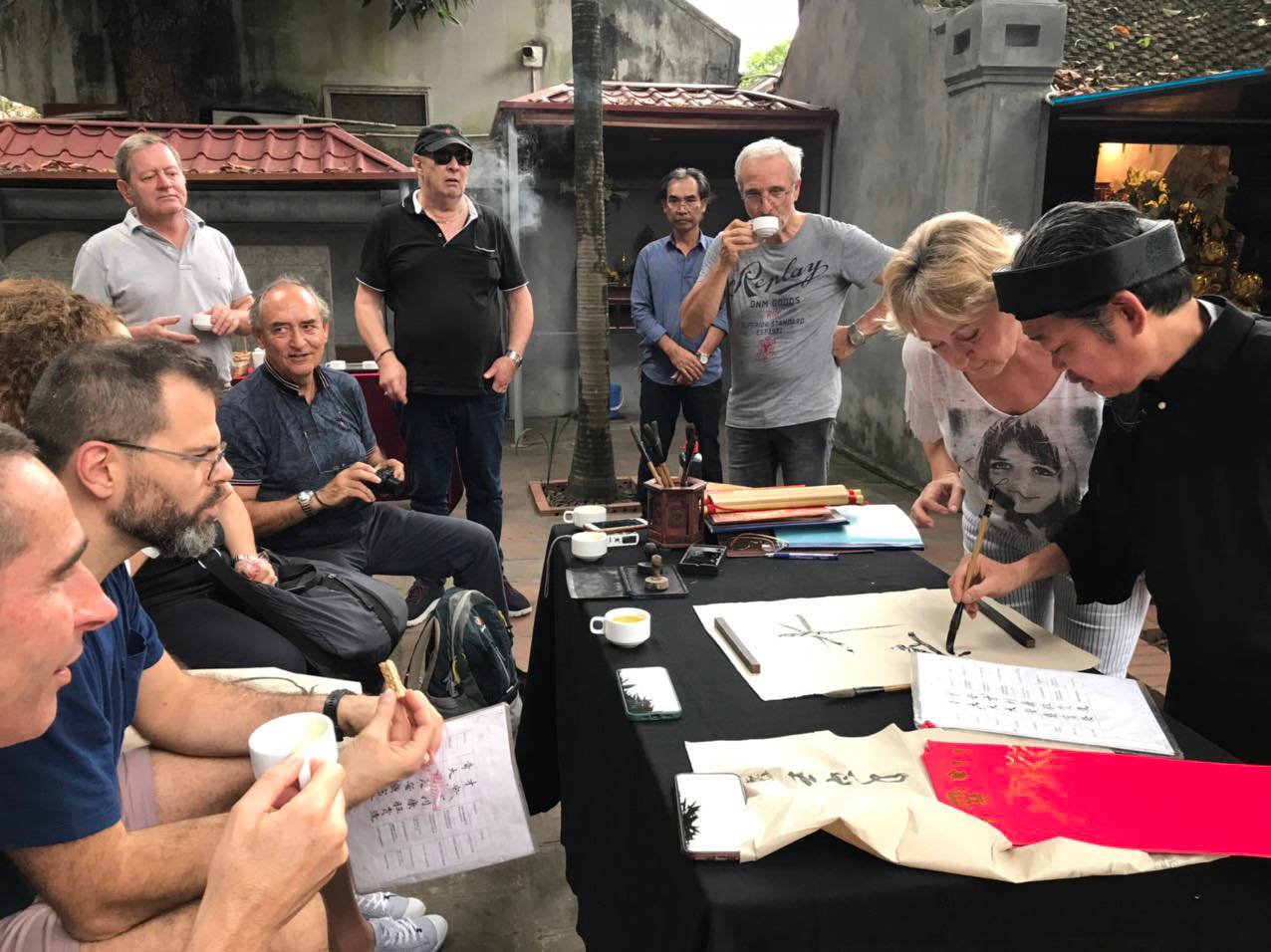 Việt Nam l&agrave; điểm đến th&iacute;ch hợp để nghỉ hưu, nhờ sở hữu b&atilde;i biển đẹp, phong cảnh, ẩm thực, lịch sử v&agrave; văn h&oacute;a địa phương độc đ&aacute;o.