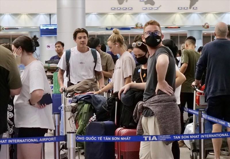 Aviation sector targets 38% y-o-y rise in passenger transport this year