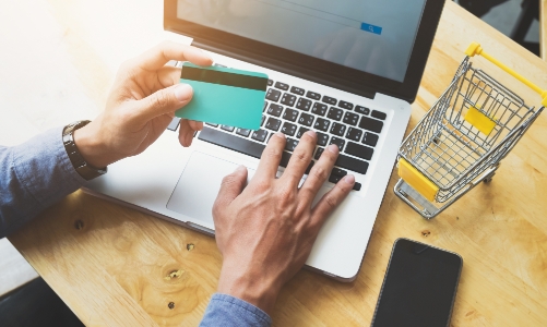 Tổng cục Thuế thông tin về 9 tỷ lượt giao dịch bất thường từ một sàn thương mại điện tử