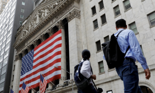 Mặc lãi suất tăng và lạm phát còn cao, kinh tế Mỹ tăng trưởng mạnh hơn dự báo