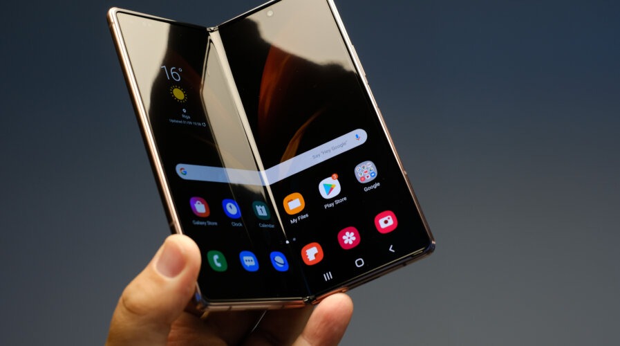 Huyền thoại điện thoại nắp gập đang trở lại và “lợi hại hơn xưa”?