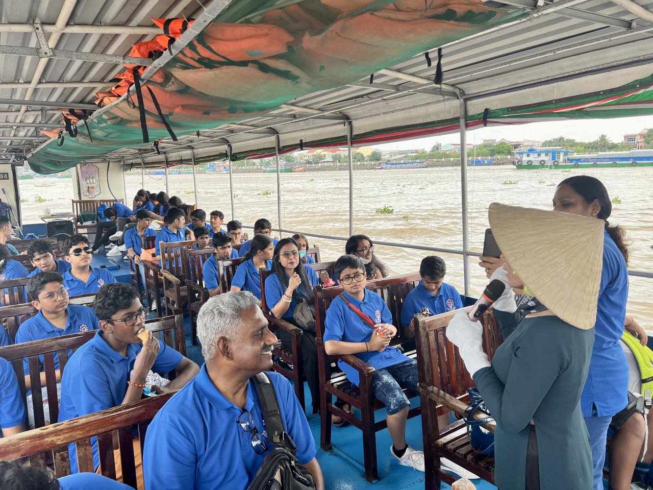 Tính chung 7 tháng của năm nay, tổng lượng khách quốc tế đến Việt Nam đã đạt gần 6,6 triệu lượt, tương đương 83% kế hoạch năm 2023.