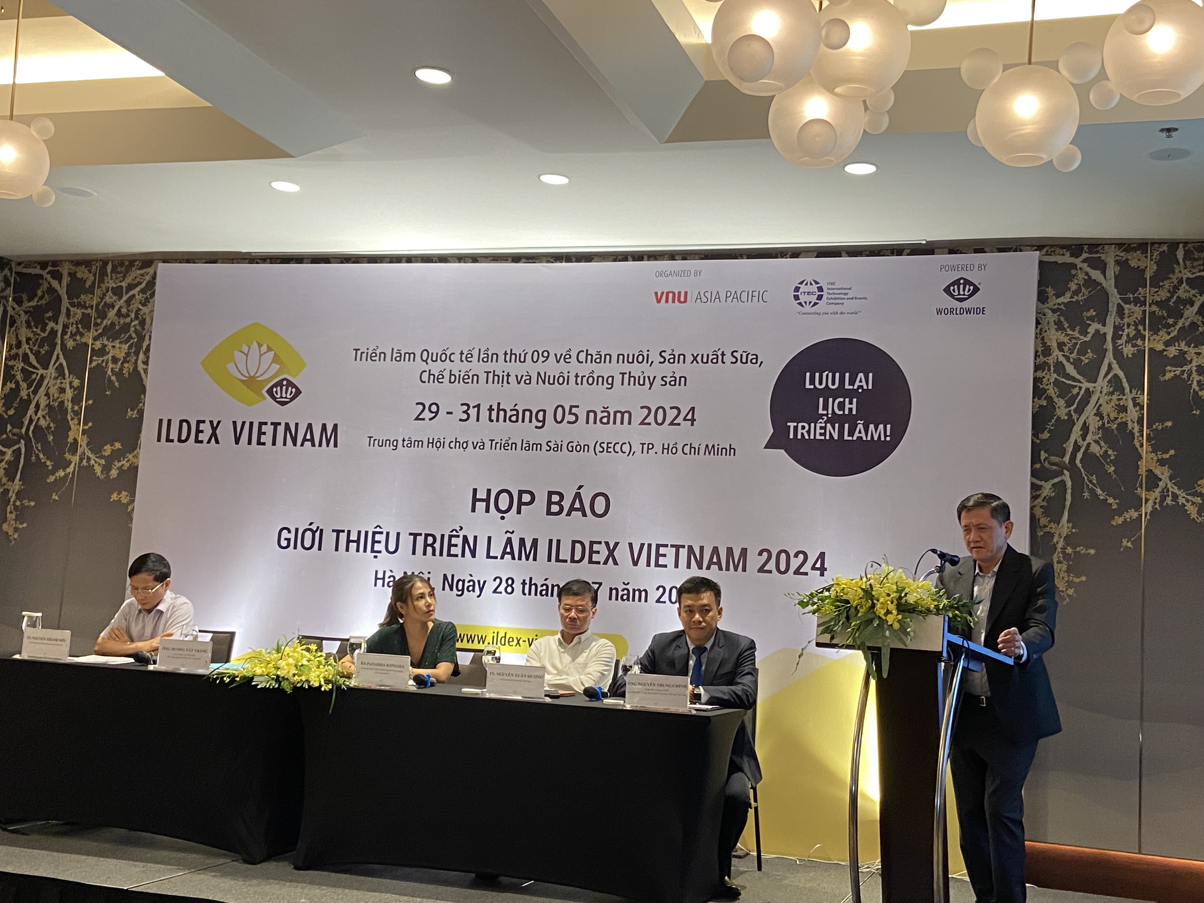 &Ocirc;ng Dương Tất Thắng, Cục trưởng Cục chăn nu&ocirc;i, Bộ NN&PTNT chia sẻ tại họp b&aacute;o.