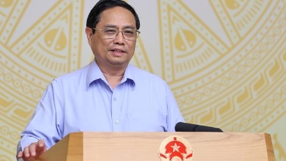 PM seeks streamlining of administrative units to provide convenience to businesses