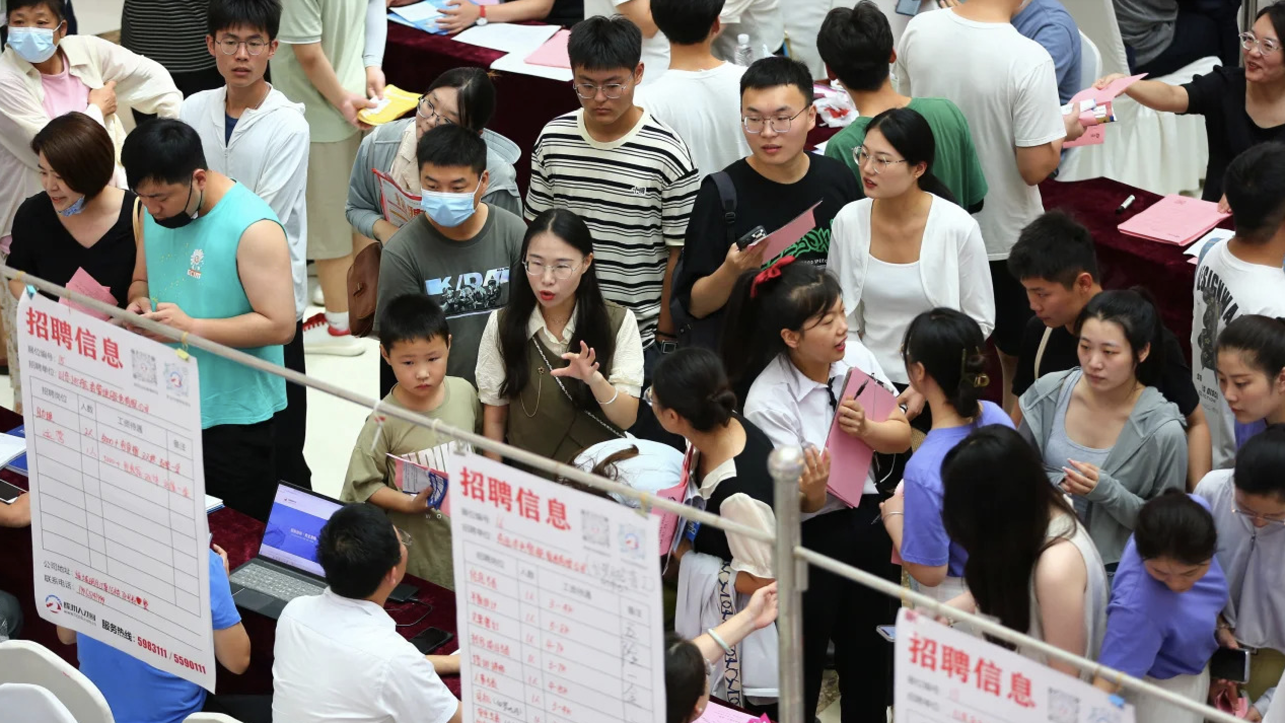 Tỷ lệ thất nghiệp của thanh niên Trung Quốc tăng cao kỷ lục - Ảnh: Getty Images.