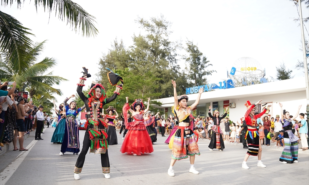 Đổi mới trong cách làm du lịch giúp Thanh Hóa thu hút lượng lớn khách du lịch trong thời gian qua