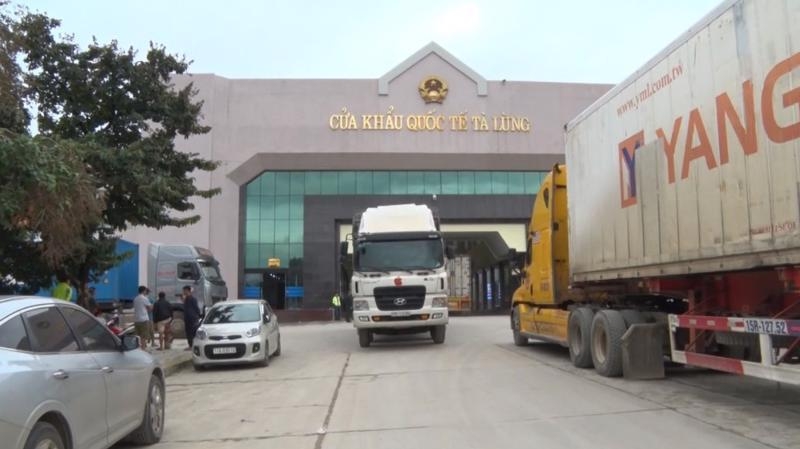 Vietnamese & Chinese customs work together to facilitate border trade