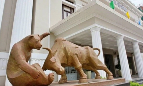 Tháng 7, VN-Index tăng 9,17% và có thêm 3 doanh nghiệp vào nhóm vốn hoá tỷ USD