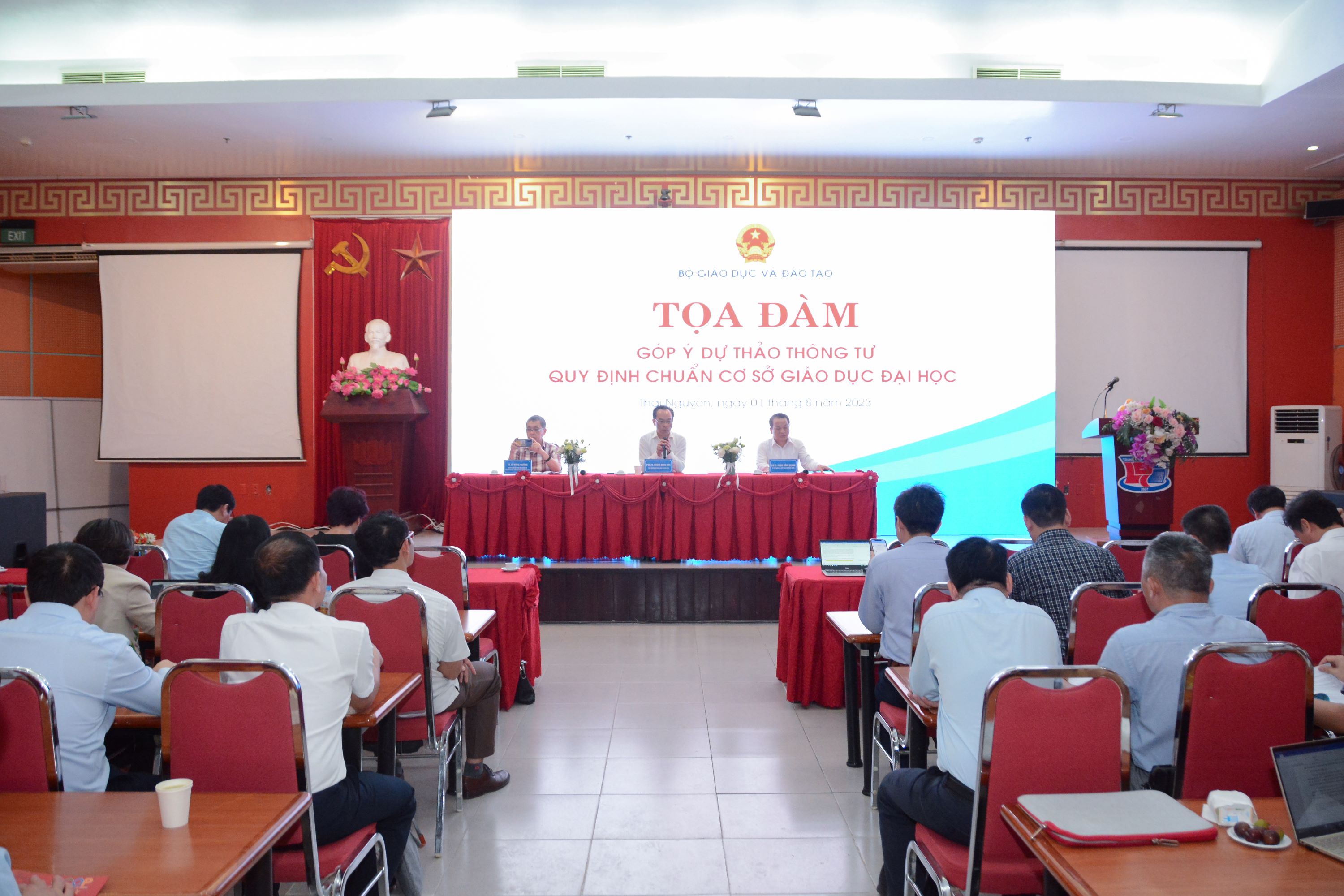 Quang cảnh tọa đàm. Ảnh: MOET.