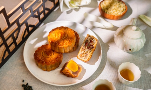 Thị trường bánh Trung thu 5 sao bắt đầu khởi động