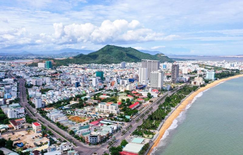 Binh Dinh preparing land to attract investment