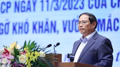 PM seeks solutions to obstacles in real estate market