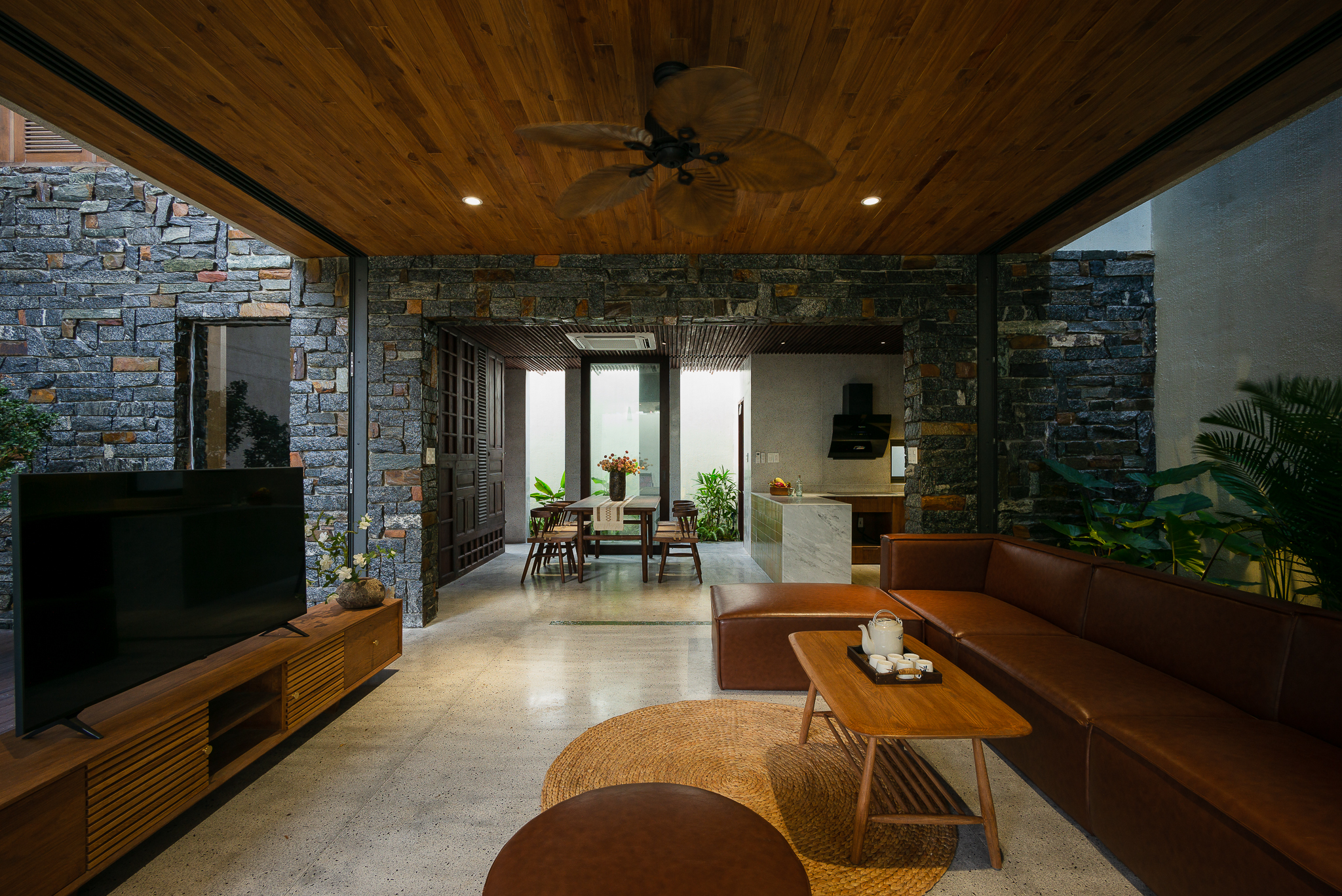Ảnh: Quang Dam