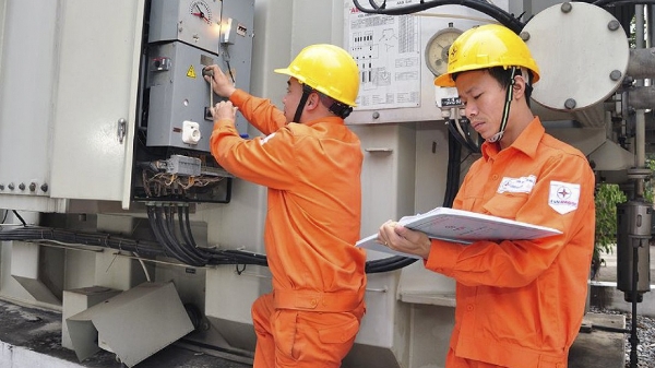 Điều chỉnh giá điện 3 tháng/lần là phù hợp nhưng cần thận trọng
