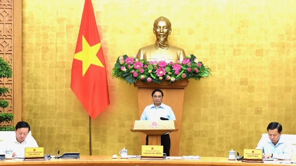 Thủ tướng: Chưa thay đổi mục tiêu tăng trưởng, lưu ý 6 nội dung trọng tâm trong chỉ đạo, điều hành