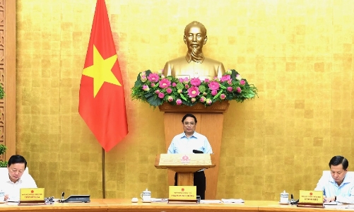 Thủ tướng: Chưa thay đổi mục tiêu tăng trưởng, lưu ý 6 nội dung trọng tâm trong chỉ đạo, điều hành