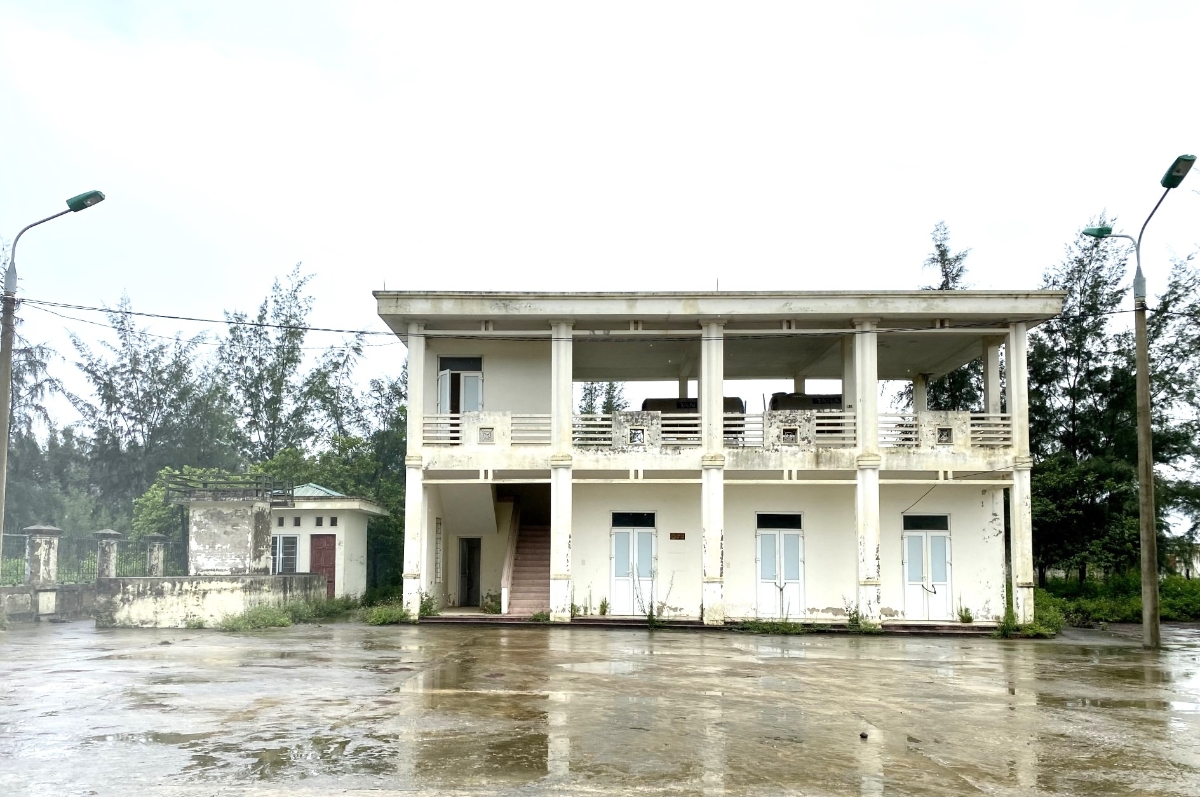 Nhiều hạng mục của cảng c&aacute; Hoằng Phụ do kh&ocirc;ng sử dụng thường xuy&ecirc;n đ&atilde; xuống cấp