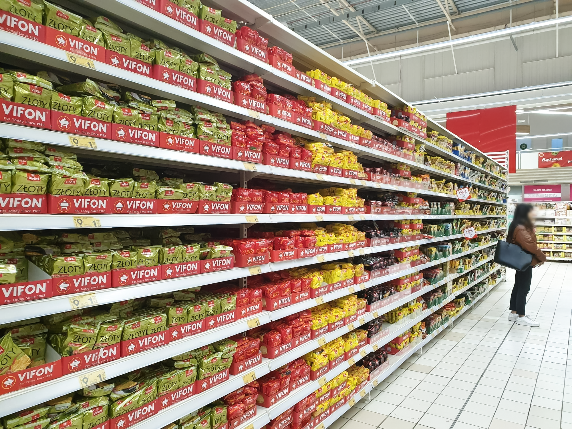 VIFON chiếm đến 44,3% thị phần của thị trường mì ăn liền Ba Lan trong năm 2022.