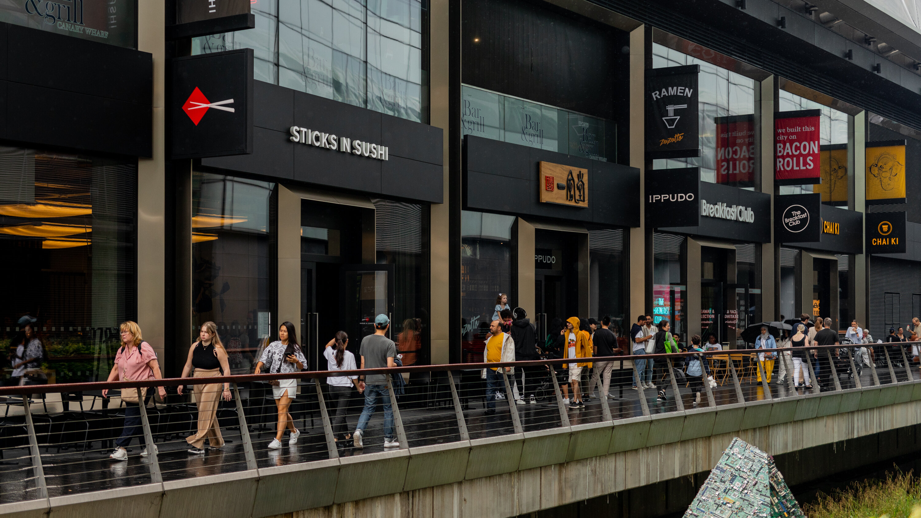 Vương quốc Anh vẫn l&agrave; điểm đến đắt đỏ nhất cho người nước ngo&agrave;i.