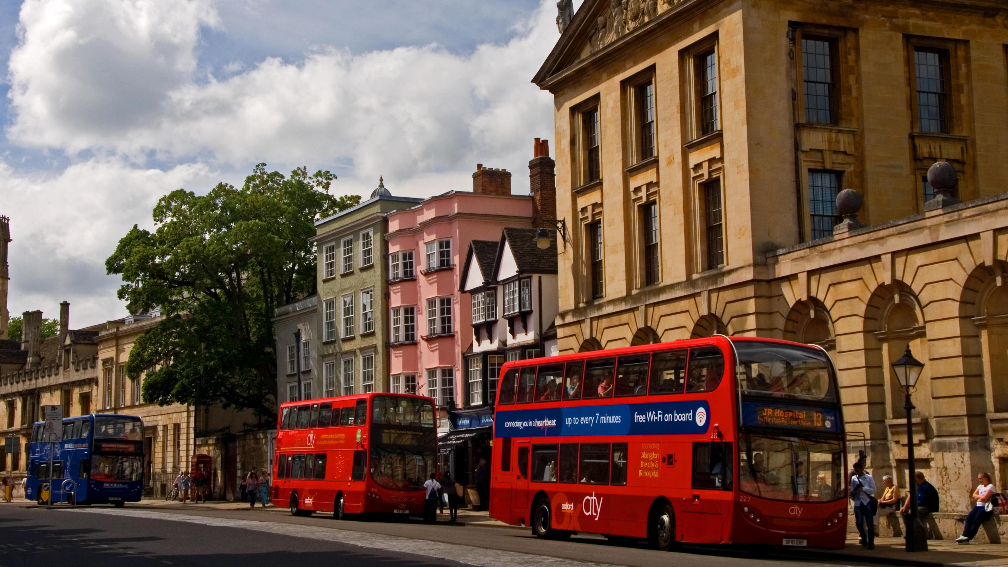 Vương quốc Anh sẽ tiến h&agrave;nh thu ph&iacute; đối với c&aacute;c đối tượng được cấp ETA v&agrave;o nước n&agrave;y từ đầu năm 2024.