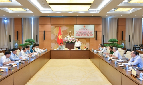 Khởi động giám sát về quản lý thị trường bất động sản và phát triển nhà ở xã hội