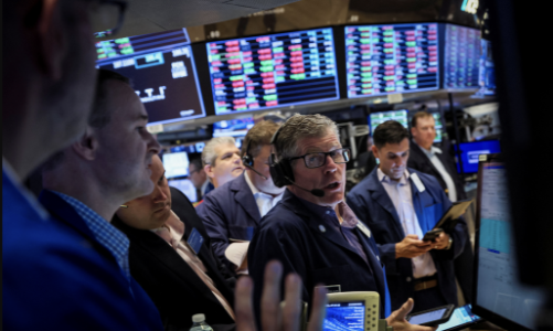 Chứng khoán Mỹ tăng mạnh sau 4 phiên giảm liên tiếp, giá dầu trượt khỏi đỉnh 4 tháng