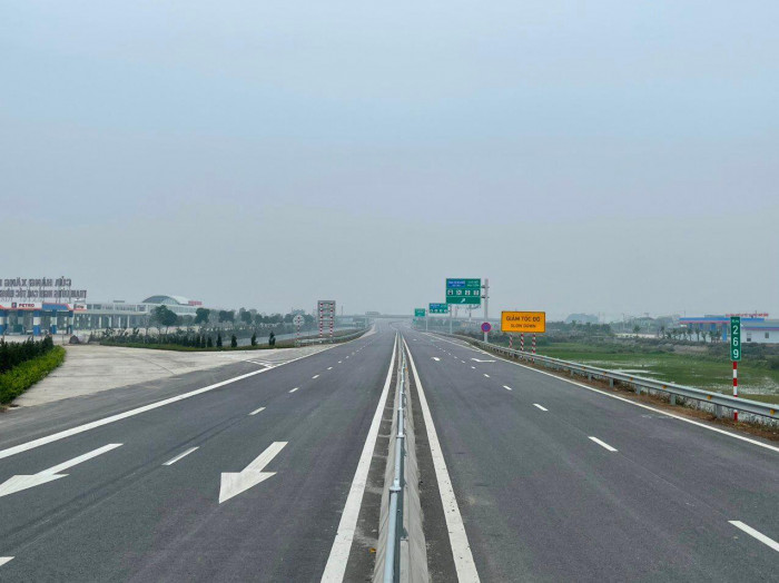 Thời gian tới, cần đẩy nhanh tiến độ thẩm định các dự án, trong đó có các dự án đầu tư theo phương thức đối tác công tư (PPP).