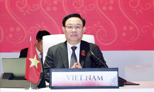 Chủ tịch Quốc hội: Dù phải đối mặt với nhiều 