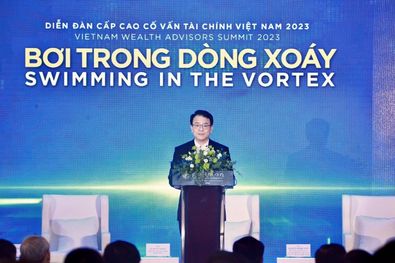 Analysts: Challenges will persist for Vietnam and global economies