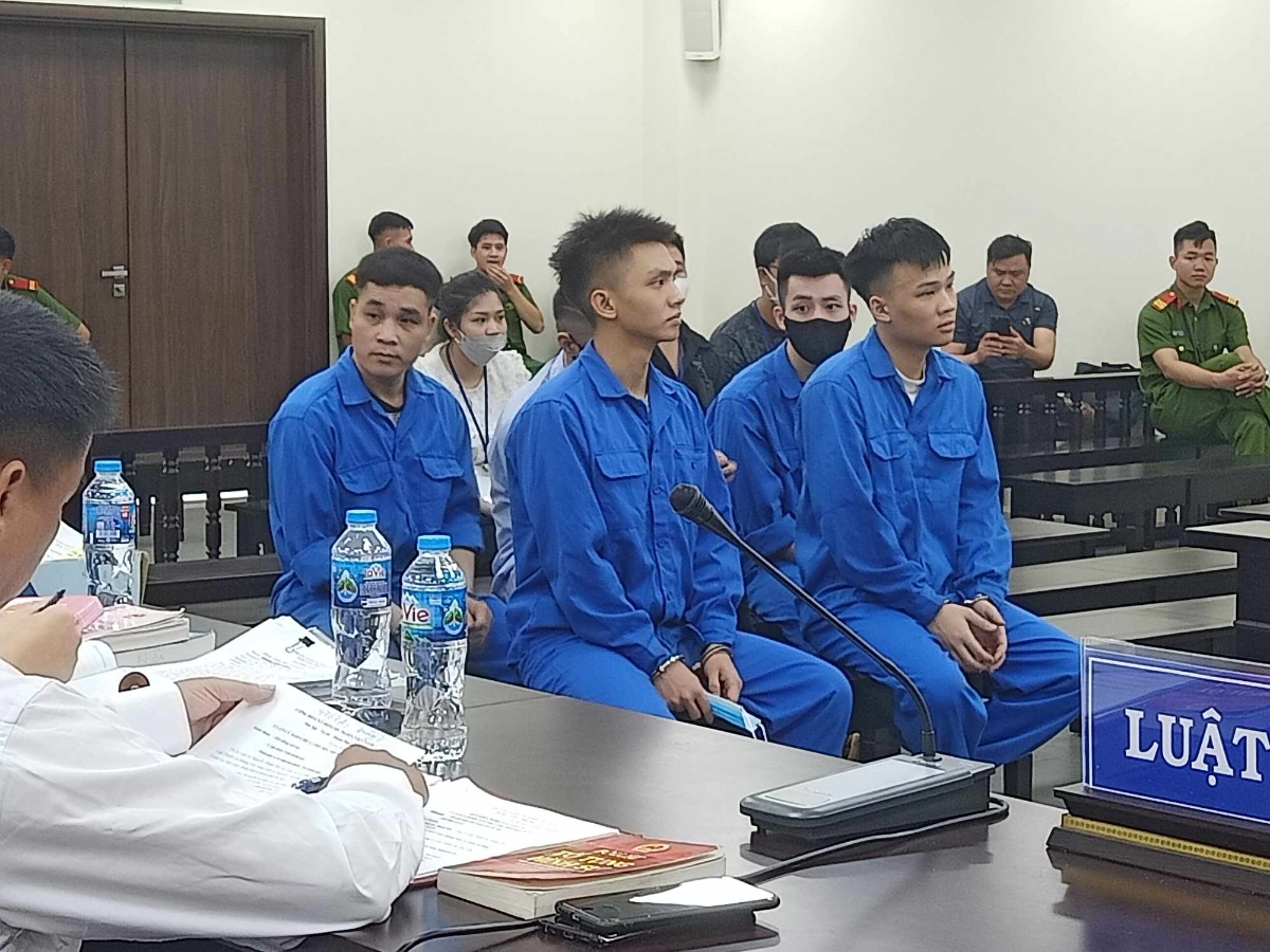 Các bị cáo tại tòa.