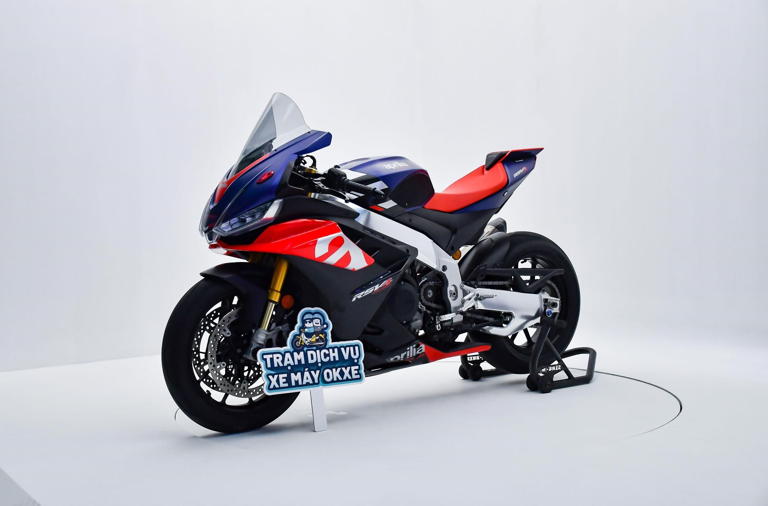 Professional motorbike photos are taken at OKXE’s photography studio.