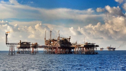 PM seeks faster implementation of Mekong Delta power project