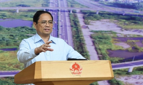 Thủ tướng: Các dự án trọng điểm ngành giao thông cần thần tốc hơn nữa, “chỉ bàn làm, không bàn lùi”