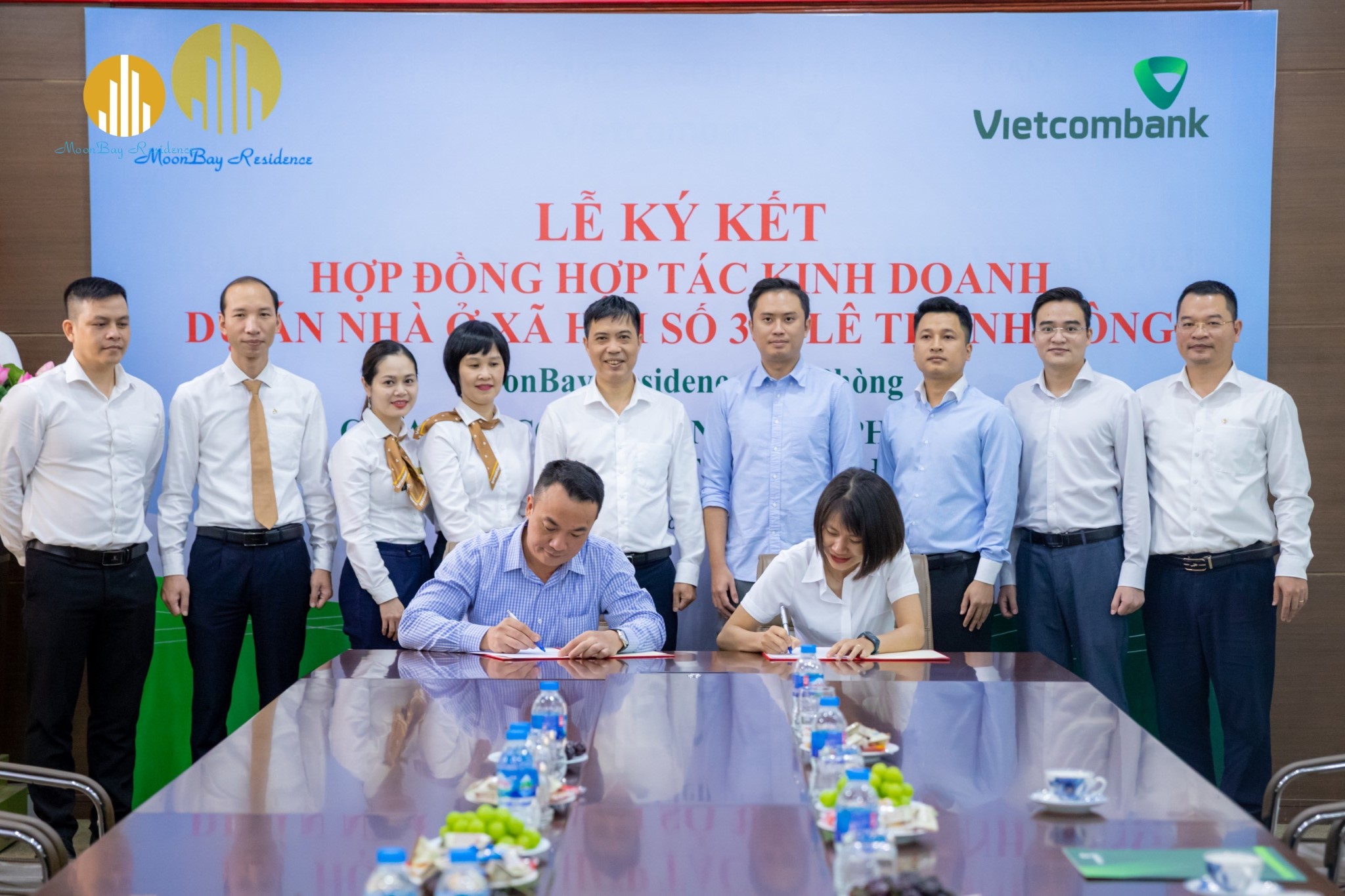 Đại diện Chủ đầu tư Bình Phát và Ngân hàng Vietcombank chi nhánh Nam Hải Phòng ký kết hợp tác.