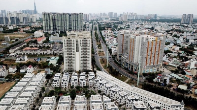 PM asks central bank to boost credit for property businesses