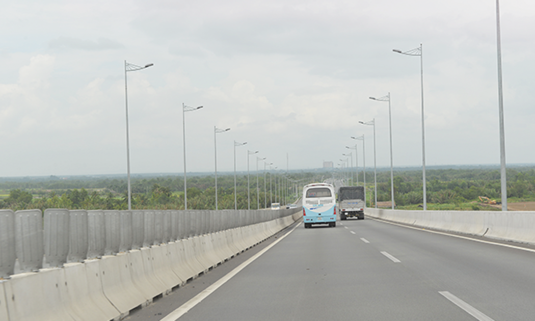 Tháng 5 vừa qua, Bộ Giao thông vận tải đề xuất thí điểm thu phí 9 tuyến đường bộ cao tốc do Nhà nước đầu tư hoàn thành, đưa vào khai thác trước năm 2025. Thời gian thu thí điểm theo cơ chế phí tối đa là 5 năm.