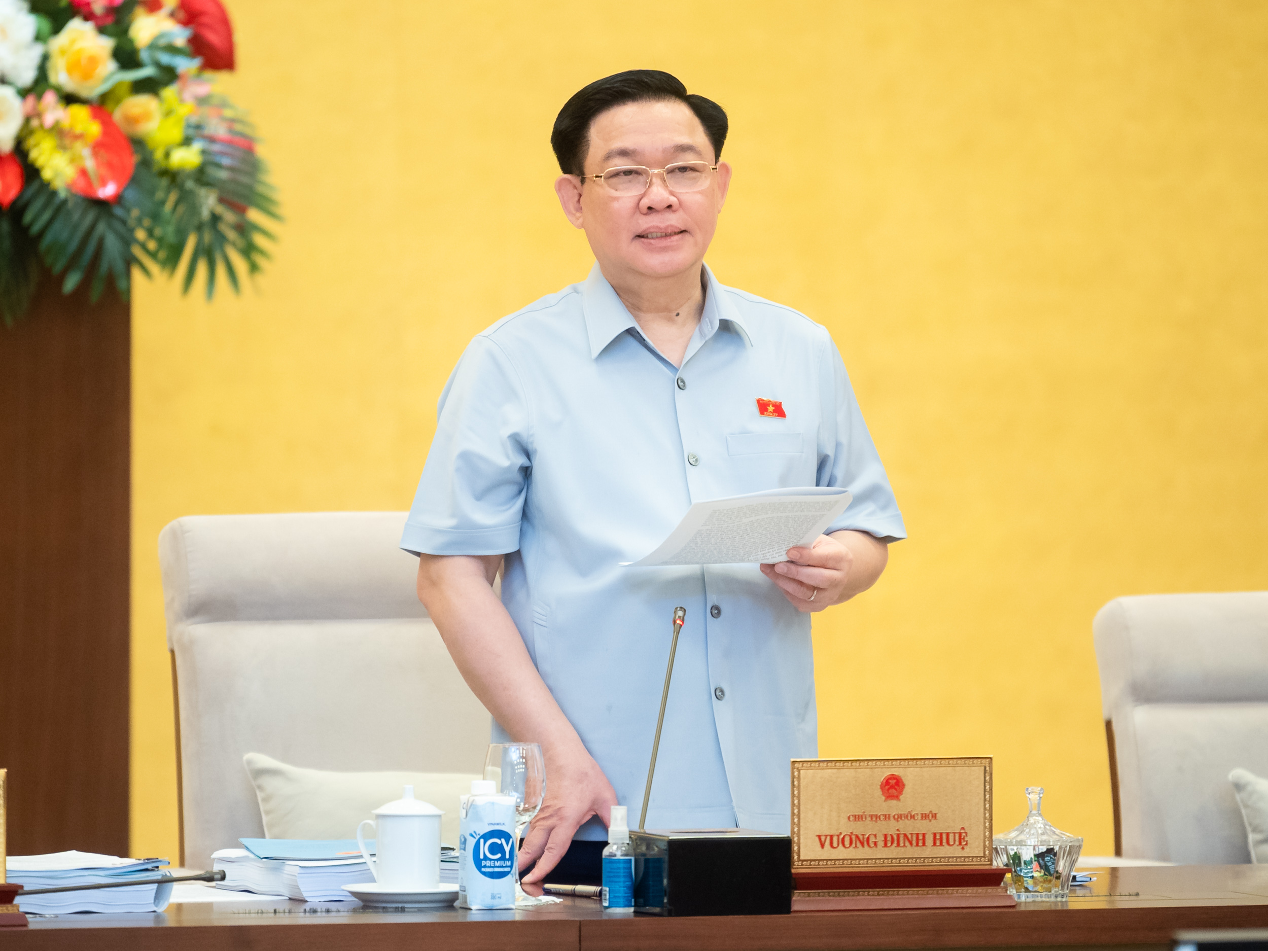 Chủ tịch Quốc hội Vương Đình Huệ nhấn mạnh, Nghị quyết đại hội Đảng lần thứ XII đã nêu rõ quan điểm rất lớn “phải kinh tế hóa” ngành tài nguyên môi trường.