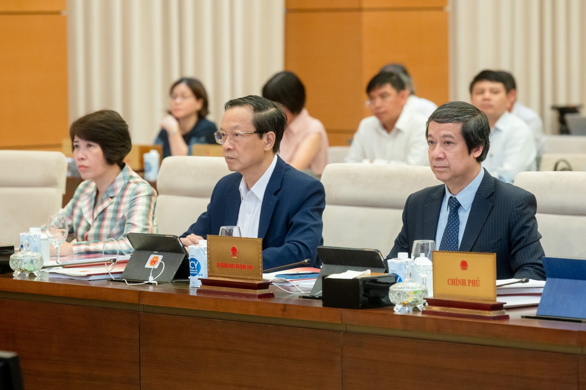 Các đại biểu tham dự phiên họp. Ảnh: Quochoi.vn.