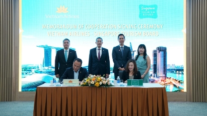 Vietnam Airlines & Singapore Tourism Board come together to grow tourism to Singapore