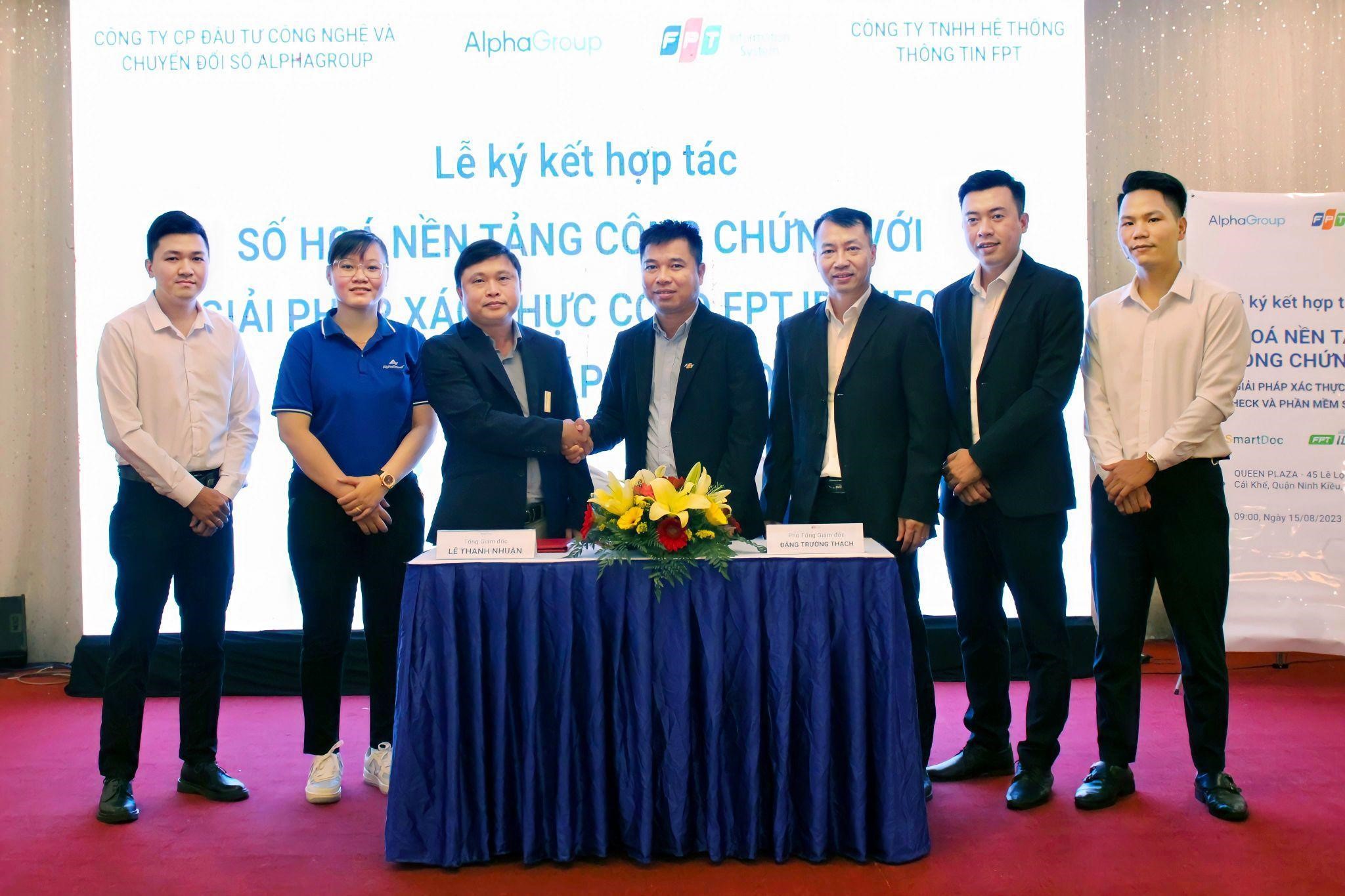 FPT IS và AlphaGroup ký thỏa thuận hợp tác số hóa nền tảng công chứng với giải pháp xác thực căn cước công dân gắn chip FPT.IDCheck và phần mềm SmartDoc.