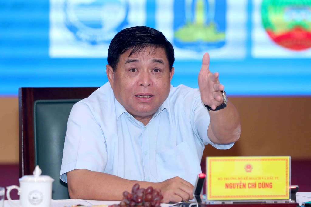 Bộ trưởng Nguyễn Ch&iacute; Dũng nhấn mạnh c&aacute;c kịch bản tăng trưởng phải đột ph&aacute;, tạo được động lực mới cho v&ugrave;ng Đ&ocirc;ng Nam bộ.