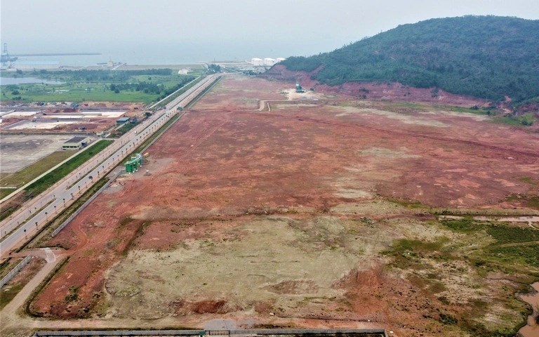 Trong 10 dự &aacute;n của C&ocirc;ng ty cổ phần Tập đo&agrave;n C&ocirc;ng Thanh đ&atilde; được cơ quan chức năng tỉnh Thanh H&oacute;a chấp thuận,&nbsp;mới&nbsp;chỉ c&oacute; 1 dự &aacute;n cơ bản thực hiện xong ph&aacute;t huy hiệu quả, c&ograve;n lại 9 dự &aacute;n đang trong t&igrave;nh trạng dang dở, bết b&aacute;t.